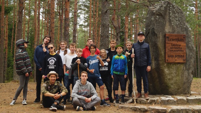 RSS PĀRGAJIENS LOŽMETĒJKALNĀ