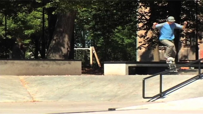 Viens no pēdējā laika iedvesmojošākajiem sk8 video kopā ar Clockwise